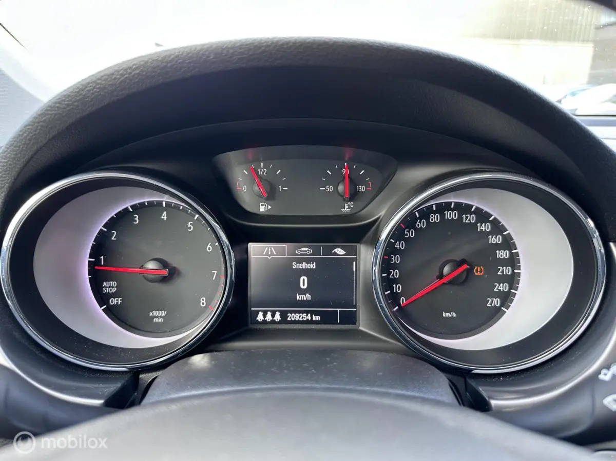 1.0 Online Edition | Carplay | Navigatie |