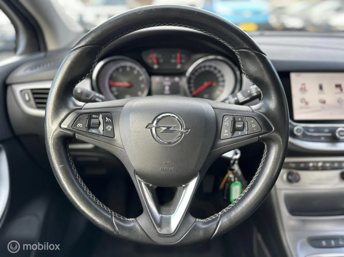 1.0 Online Edition | Carplay | Navigatie |