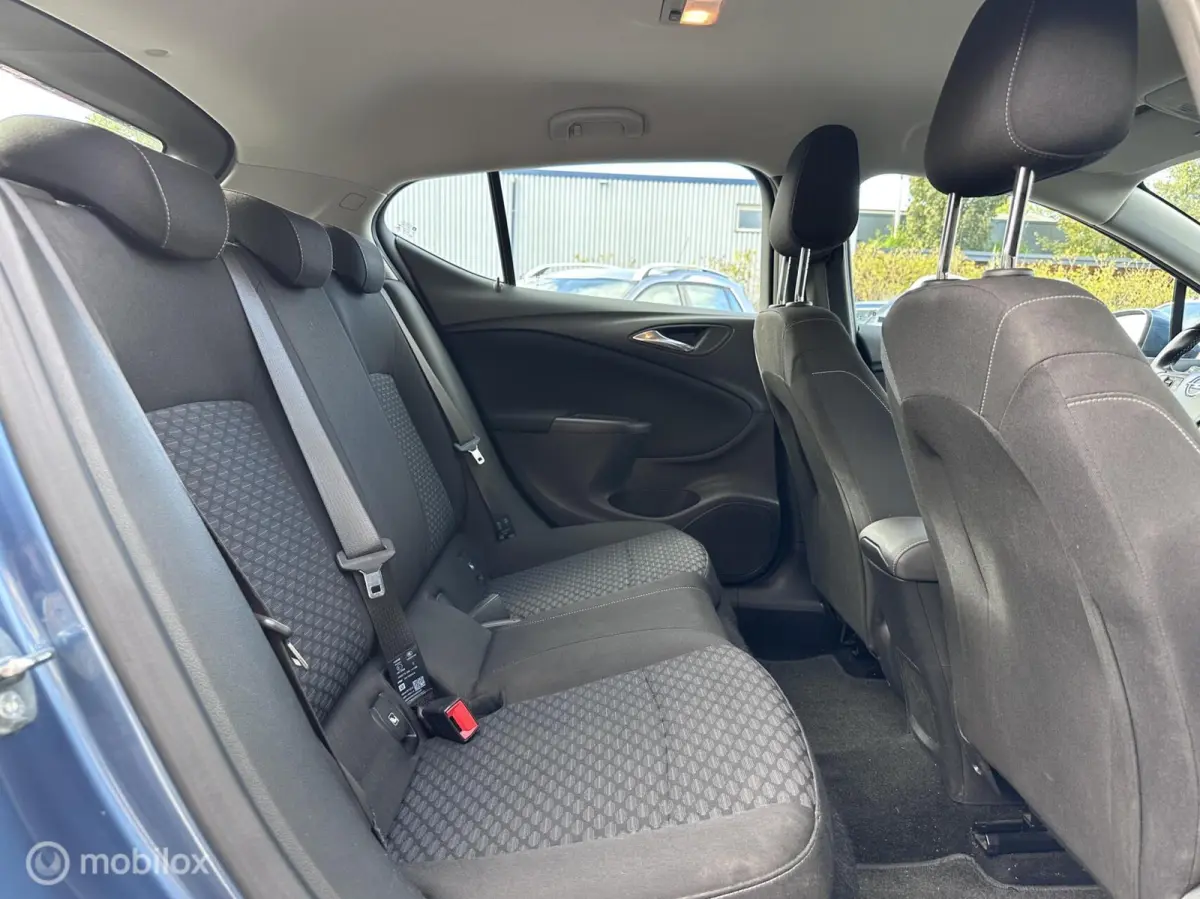 1.0 Online Edition | Carplay | Navigatie |