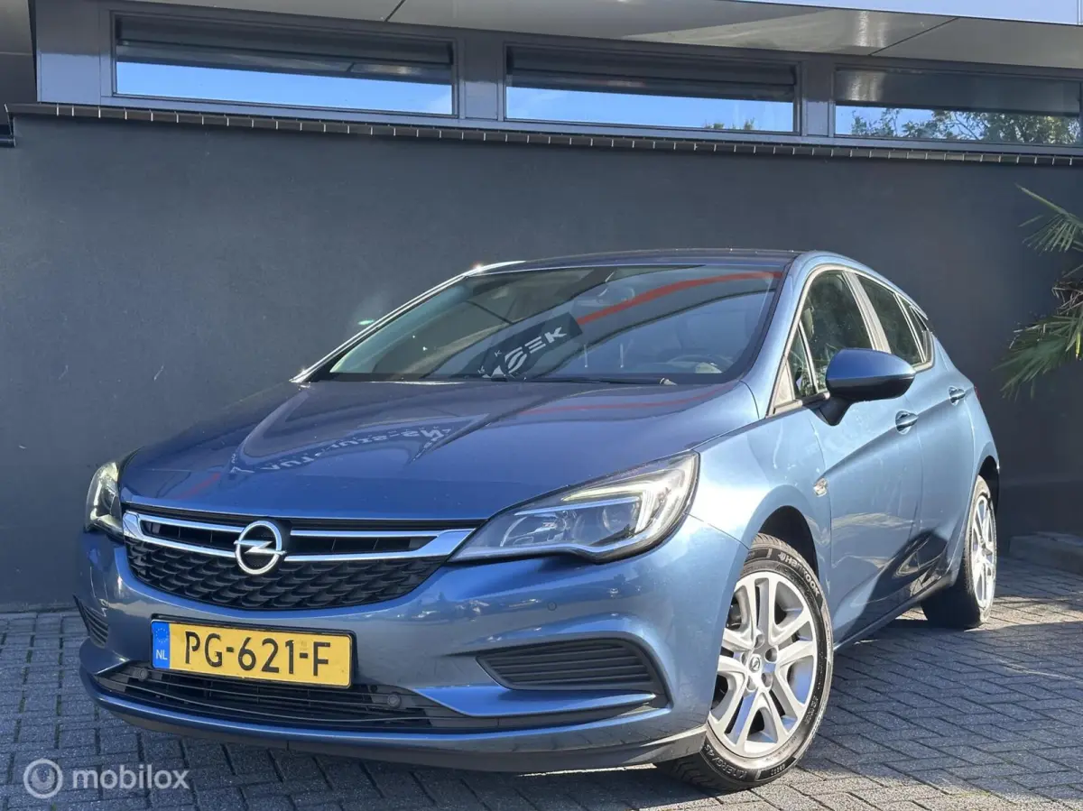 1.0 Online Edition | Carplay | Navigatie |