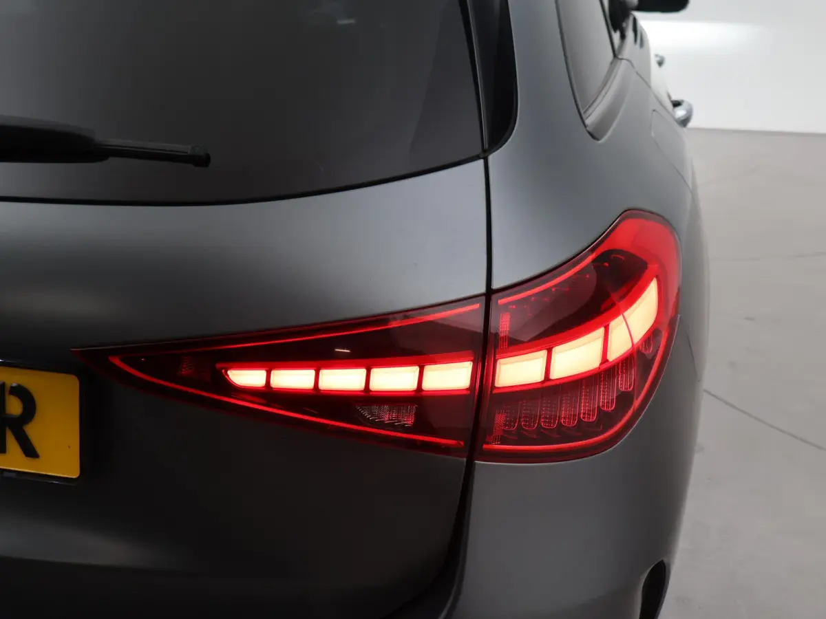 200 204 PK LAUNCH EDITION AMG NIGHT MAGNO SELENIET | TREKHAAK | 360 CAMERA | SFEERVERLICHTING
