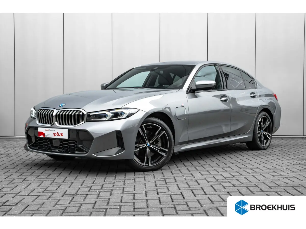 330e M Sport Edition 292PK | M-Sport | Laser LED Koplampen | Elek. Stoelen Incl. geheugen | Ledere Bekleding | Adaptieve Cruise Control