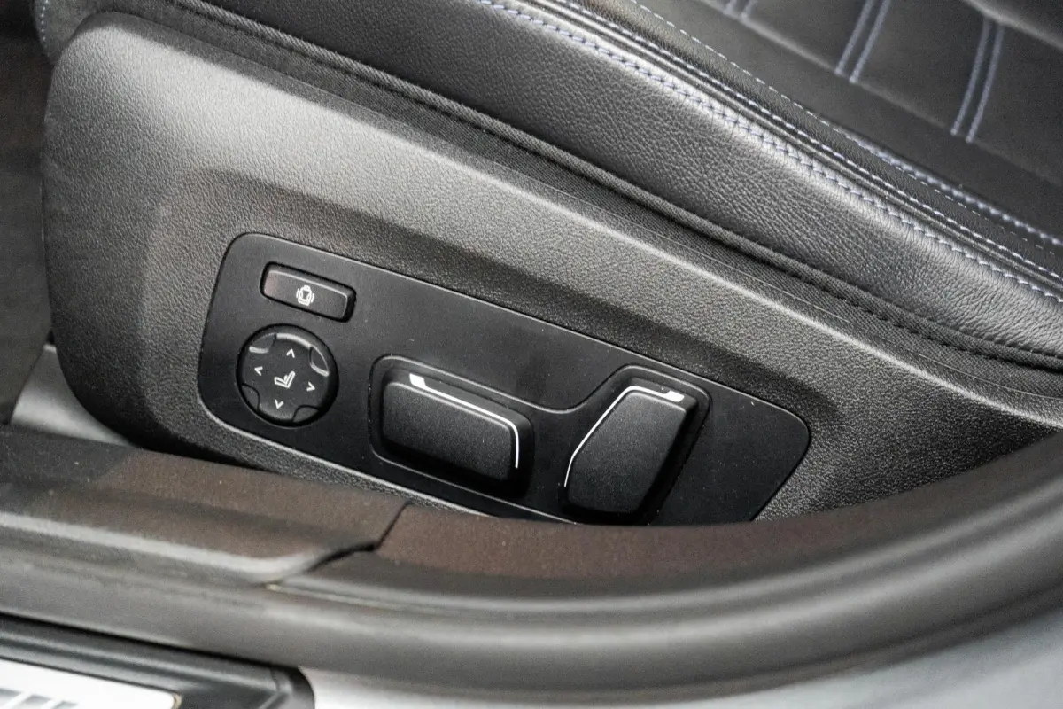 330e M Sport Edition 292PK | M-Sport | Laser LED Koplampen | Elek. Stoelen Incl. geheugen | Ledere Bekleding | Adaptieve Cruise Control