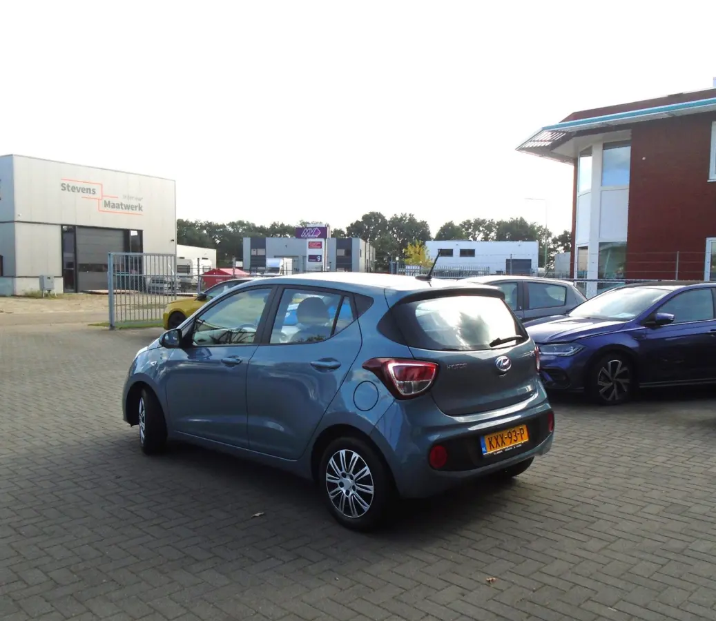 1.0i i-Drive,Apple-Carplay,Cruise