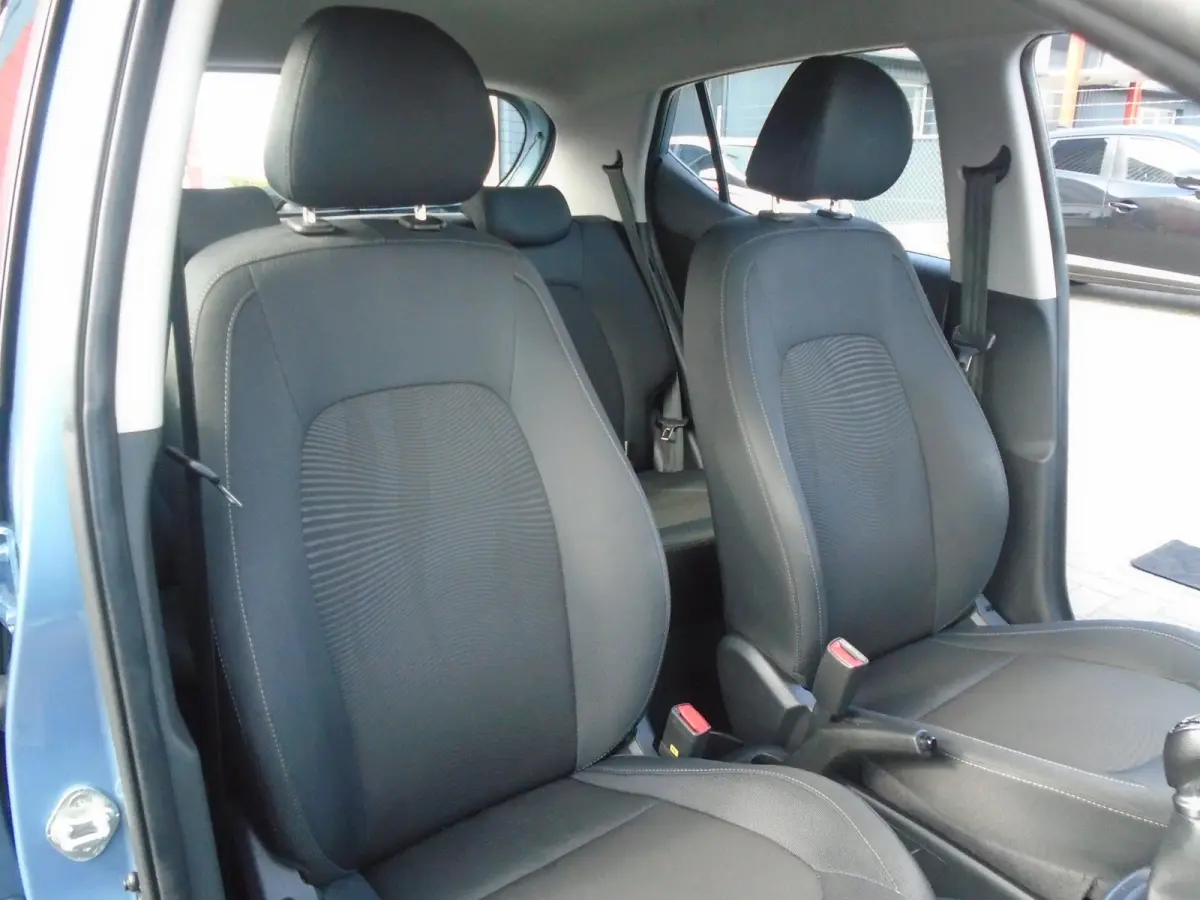 1.0i i-Drive,Apple-Carplay,Cruise