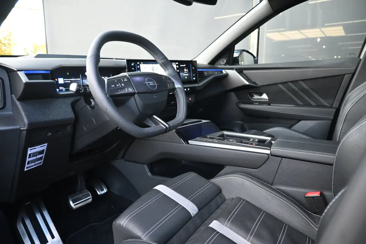Business Edition 97 kWh 98,6%SOH! Long Range | Tot 8 Jaar Garantie! | Vol-Leder | Schuif-/Kanteldak | FOCAL | Massage | LED-Matrix | Stoelkoeling/Verwarming | Elektr. Achterklep | !!
