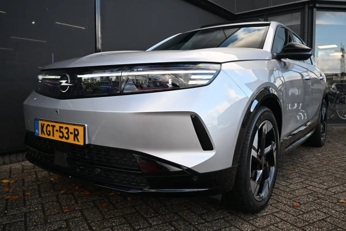 Business Edition 97 kWh 98,6%SOH! Long Range | Tot 8 Jaar Garantie! | Vol-Leder | Schuif-/Kanteldak | FOCAL | Massage | LED-Matrix | Stoelkoeling/Verwarming | Elektr. Achterklep | !!
