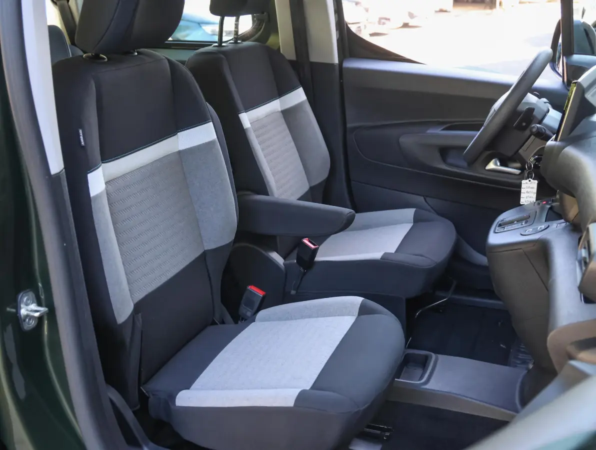 Feel L1 50 kWh 136pk | ACCU 98% | Apple Carplay / Android Auto | Parkeersensoren | Airco | Cruise Control