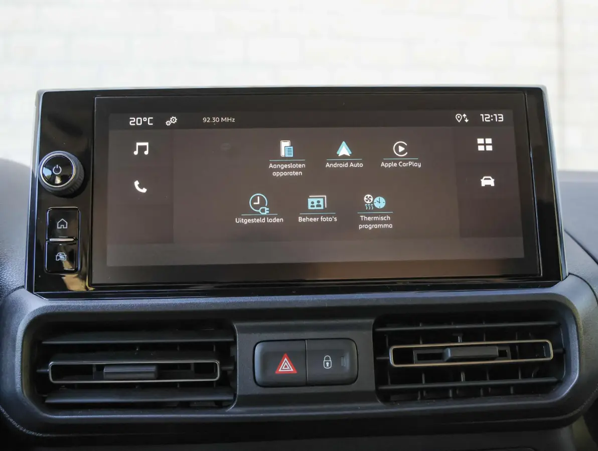 Feel L1 50 kWh 136pk | ACCU 98% | Apple Carplay / Android Auto | Parkeersensoren | Airco | Cruise Control