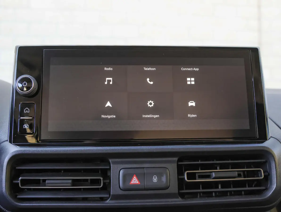 Feel L1 50 kWh 136pk | ACCU 98% | Apple Carplay / Android Auto | Parkeersensoren | Airco | Cruise Control