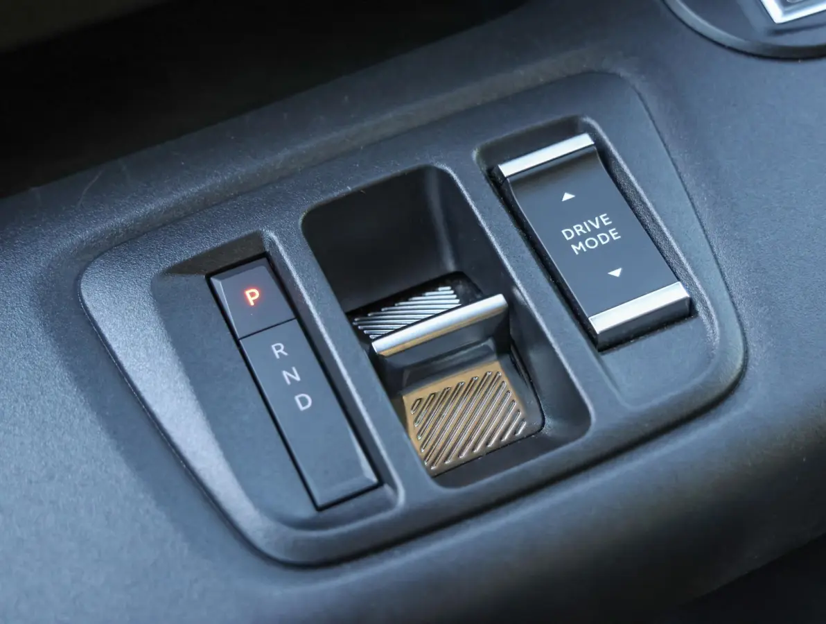 Feel L1 50 kWh 136pk | ACCU 98% | Apple Carplay / Android Auto | Parkeersensoren | Airco | Cruise Control