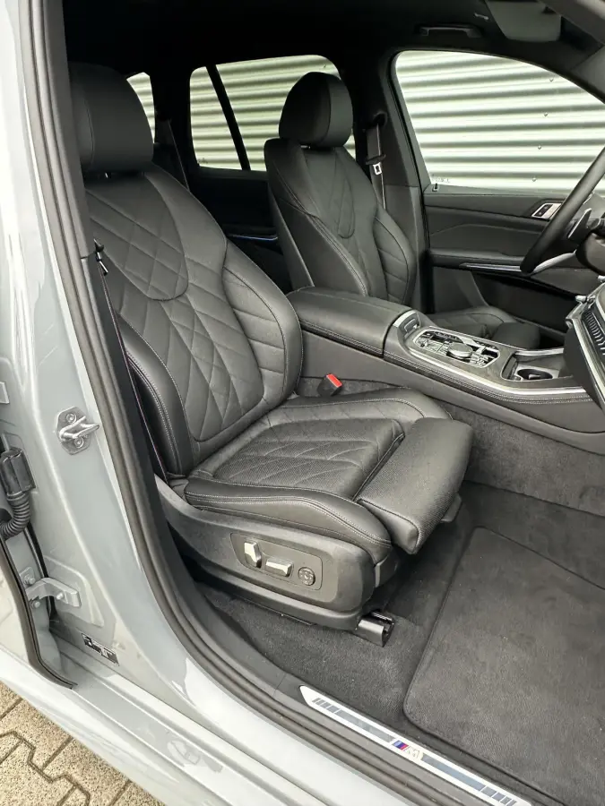 xDrive50e
