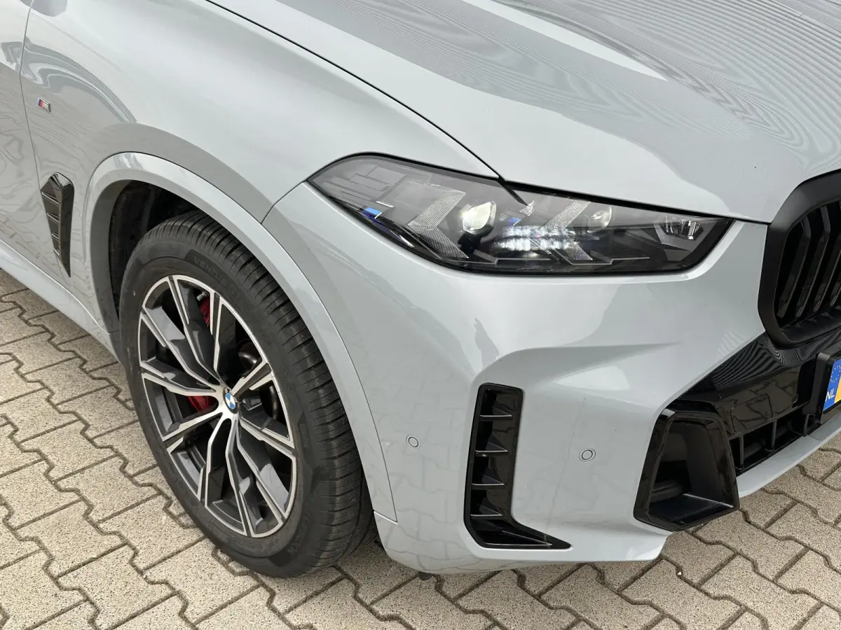 xDrive50e
