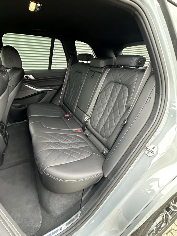 xDrive50e