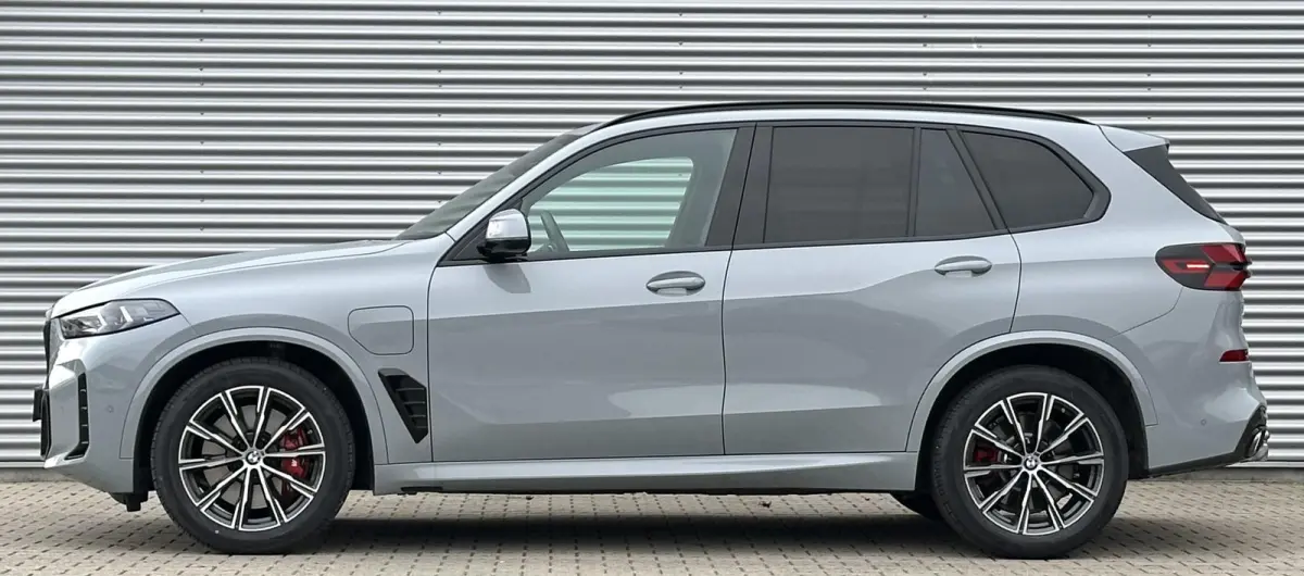 xDrive50e