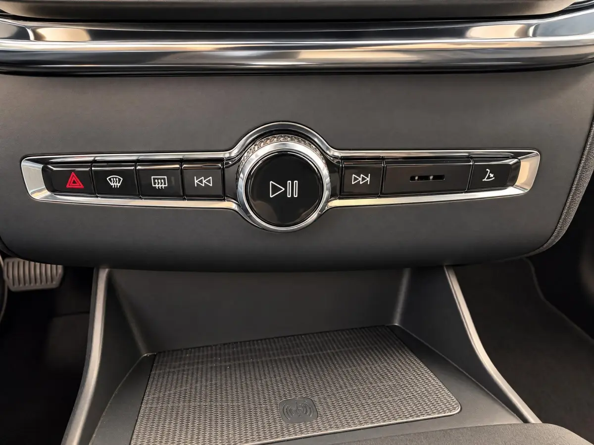 2.0 T8 455PK PHEV AWD Plus Bright | Pano | H/K Sound | Surround View | Trekhaak | BTW