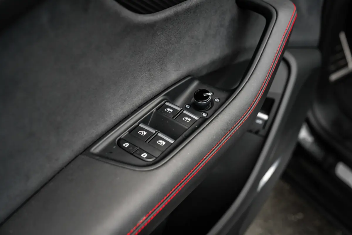 60 TFSI e quattro Pro Line S Competition ABT | Panoramadak | Stoelventilatie | Massage | HUD | B & O | | 4-wiel besturing | Achterbank verwarmd | Alarm klasse 3