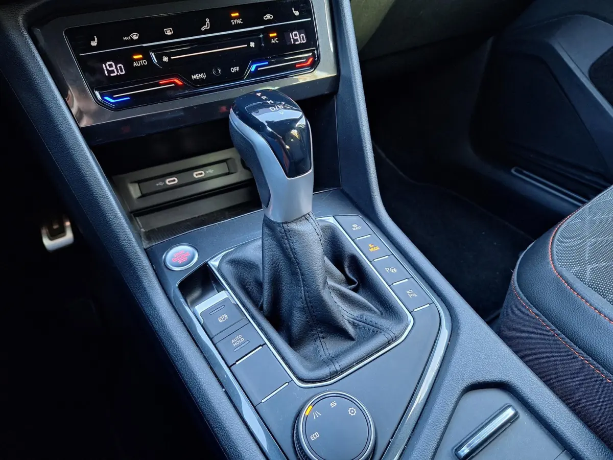 1.4 TSI PHEV FR (Pano,Trekhaak,360,Virtual)
