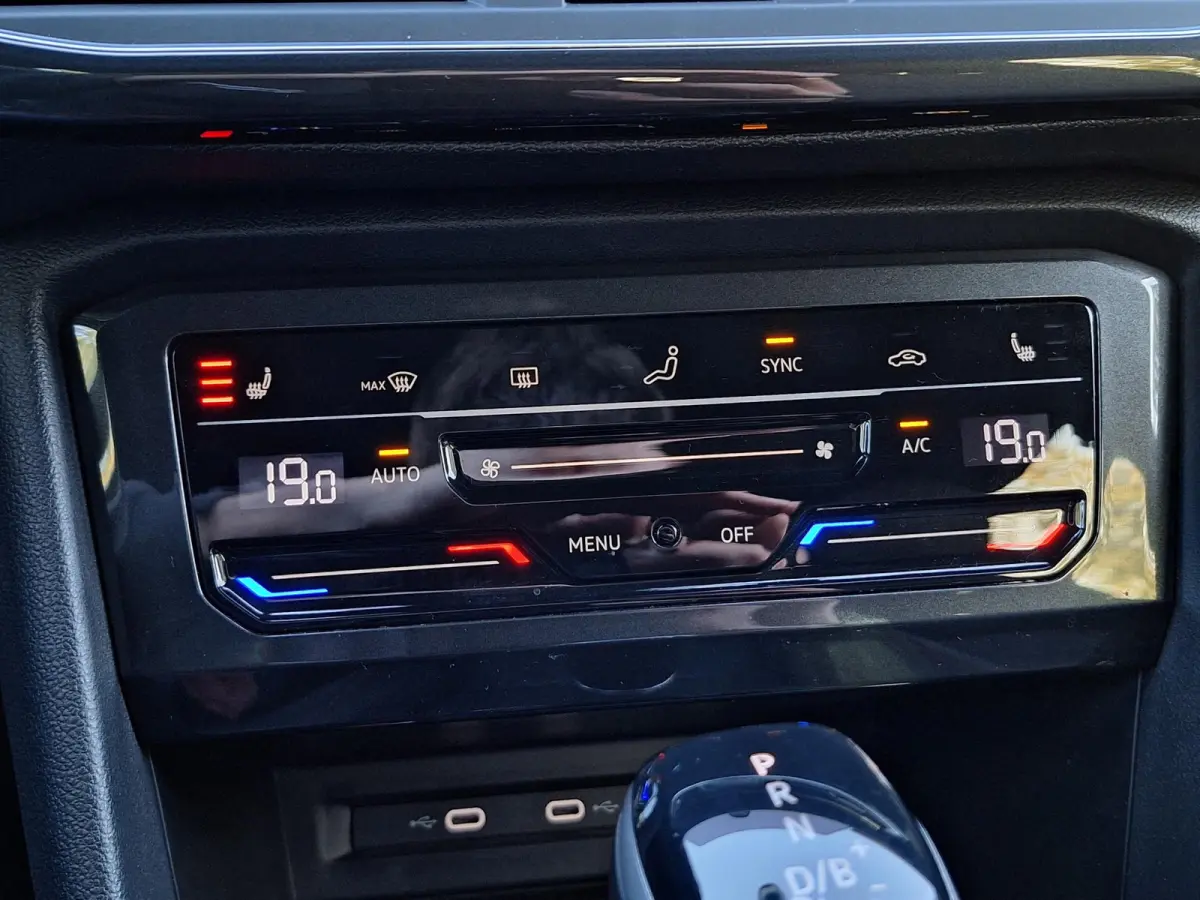 1.4 TSI PHEV FR (Pano,Trekhaak,360,Virtual)