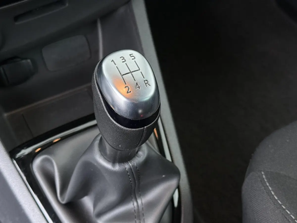 TCe 90 Limited | navigatie | parkeersensoren | airco |