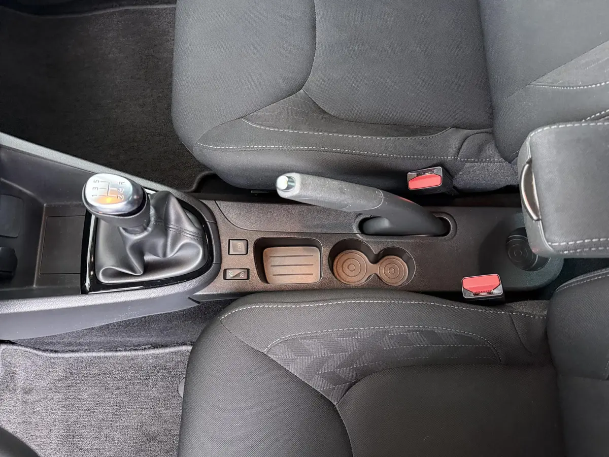 TCe 90 Limited | navigatie | parkeersensoren | airco |