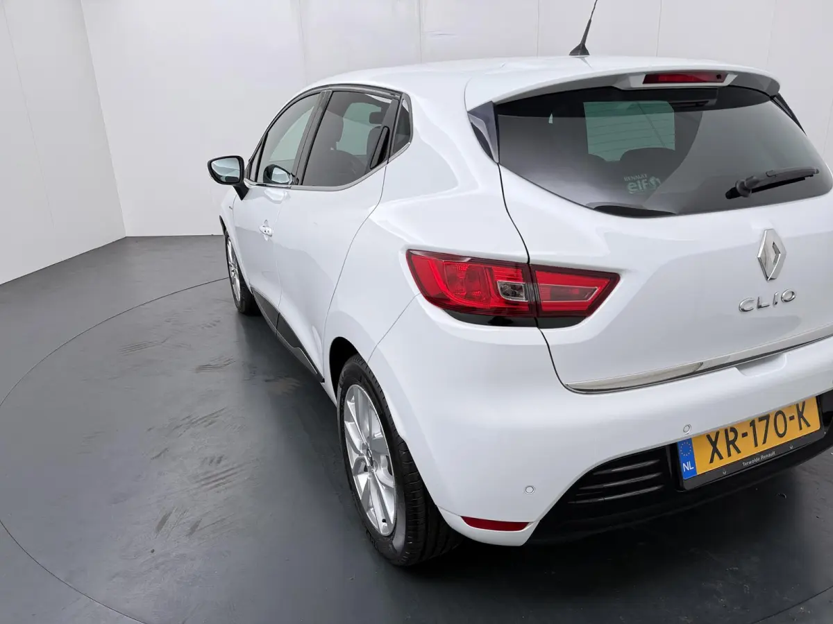 TCe 90 Limited | navigatie | parkeersensoren | airco |