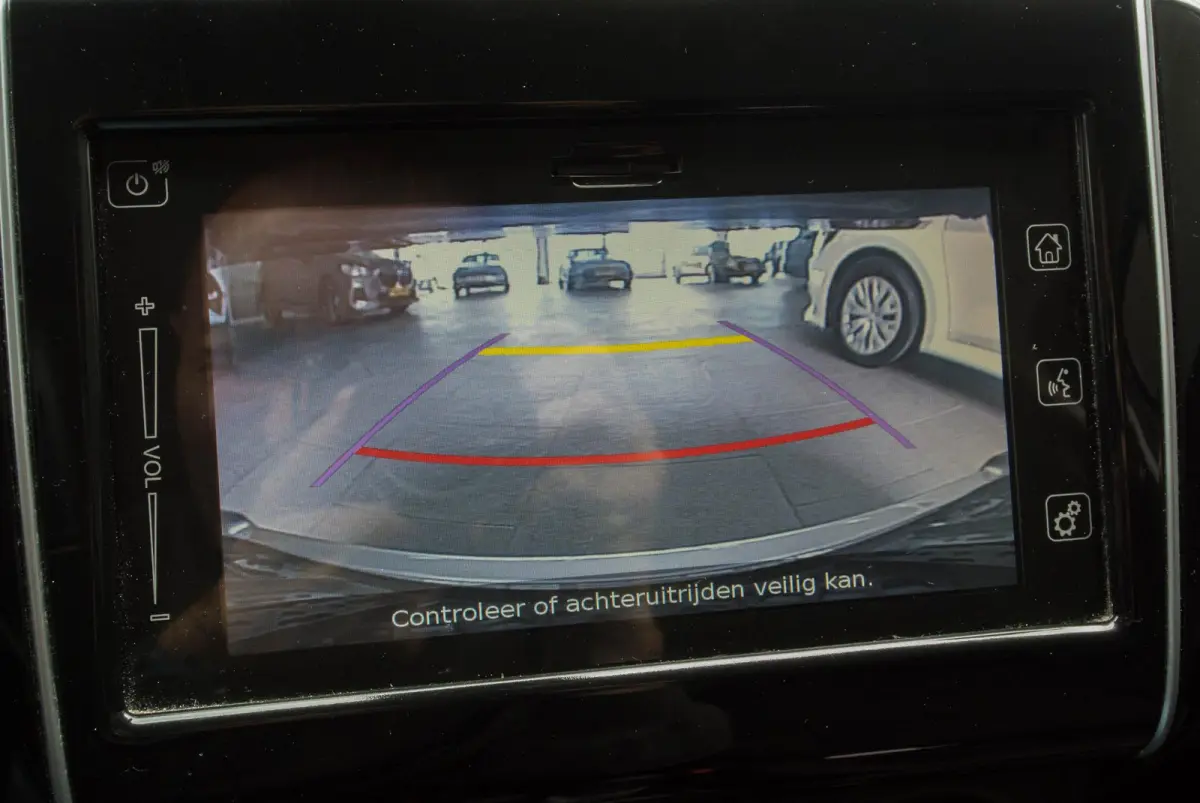 1.2 Style Hybrid ACC Apple Car Play Keyless
