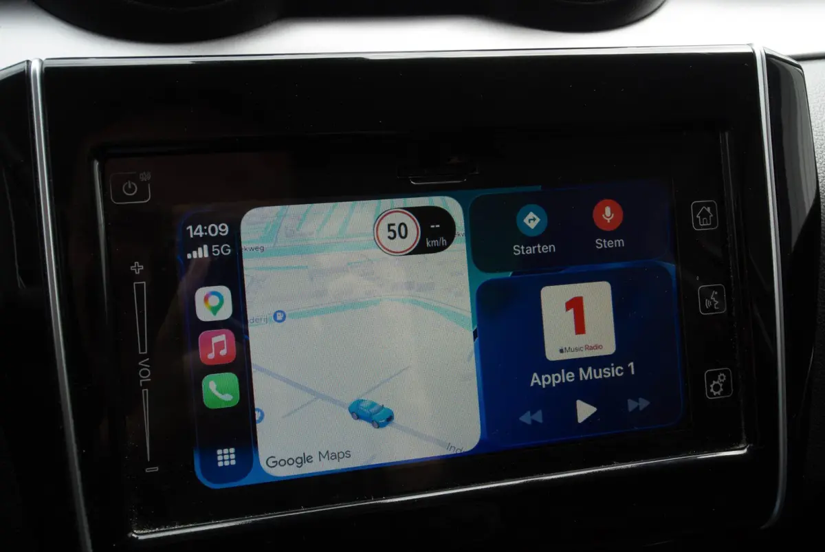 1.2 Style Hybrid ACC Apple Car Play Keyless