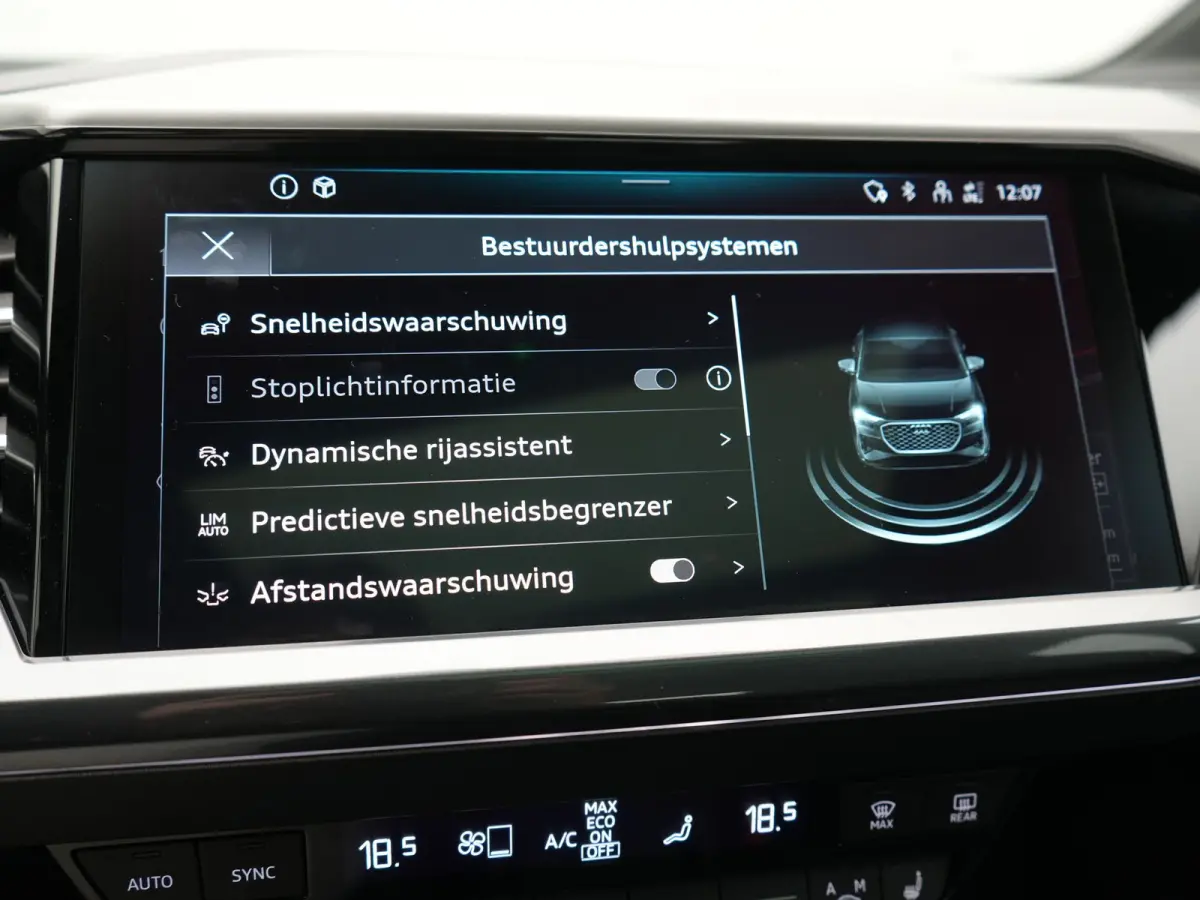 40 S edition 77 kWh 204pk Dealer O.H. | Trekhaak Af Fabriek | Panodak | Adaptive Cruise | Head Up | 360 Camera | Matrix LED | Lederen Sportstoelen & Stuur Verwarmd | Keyless | Apple Carplay 