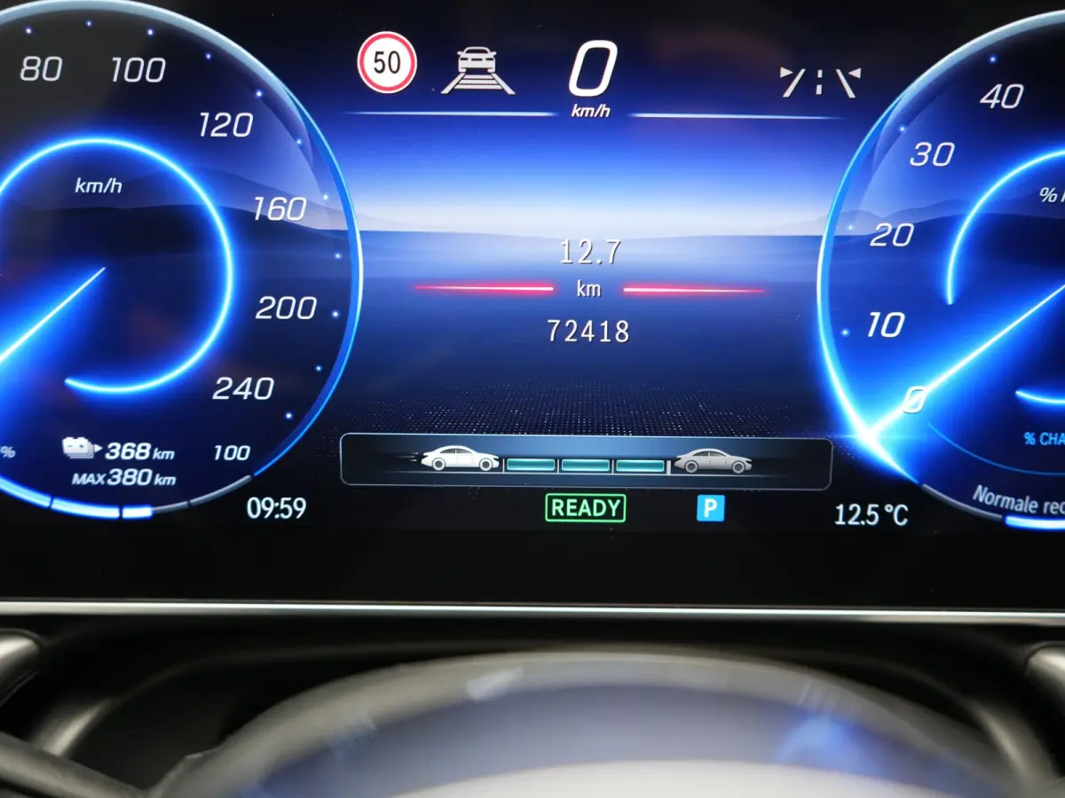350+ Luxury Line 91 kWh 292pk Dealer O.H. | SOH 97,5% | Panodak | Adaptive Cruise | Camera | Lederen Sportstoelen Memory & Ventilatie | Stoelen & Stuur Verwarmd | Sfeerverlichting | BLIS | K