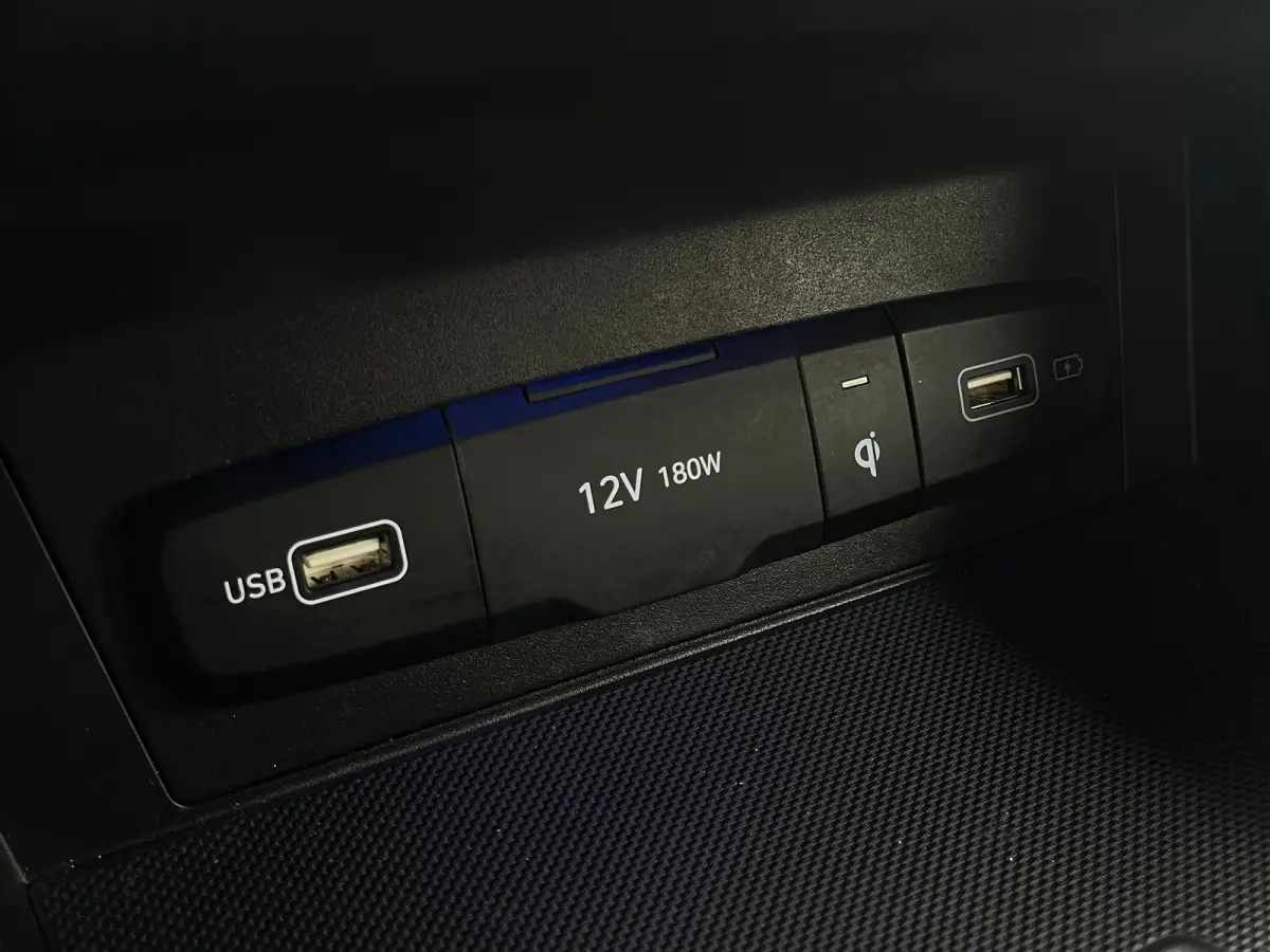 1.6 T-GDI HEV N-Line Business Sky | Trekhaak | All-season banden | Elektrisch glazen panorama-dak | Cruise Control Adaptief | Apple Carplay/Android Auto | Stoel en stuurverwarming |