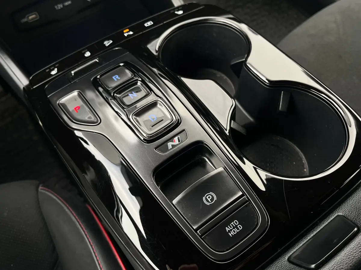 1.6 T-GDI HEV N-Line Business Sky | Trekhaak | All-season banden | Elektrisch glazen panorama-dak | Cruise Control Adaptief | Apple Carplay/Android Auto | Stoel en stuurverwarming |