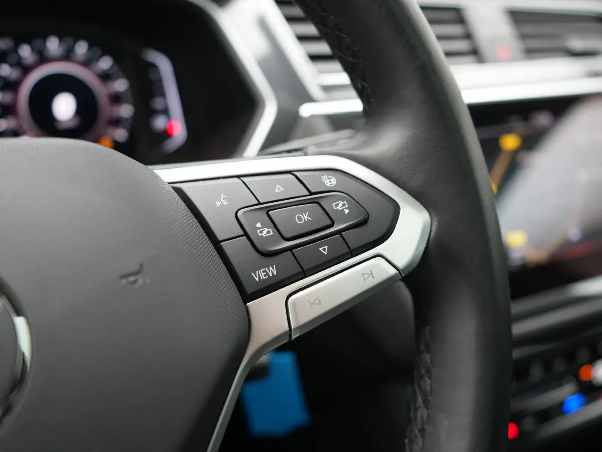 1.4 TSI eHybrid PHEV 245pk Dealer O.H. | SOH 92,8% | Trekhaak Af Fabriek | Panodak | Adaptive Cruise | Sportstoelen & Stuur Verwarmd | Sfeerverlichting | BLIS | Apple Carplay | Navigatie | D