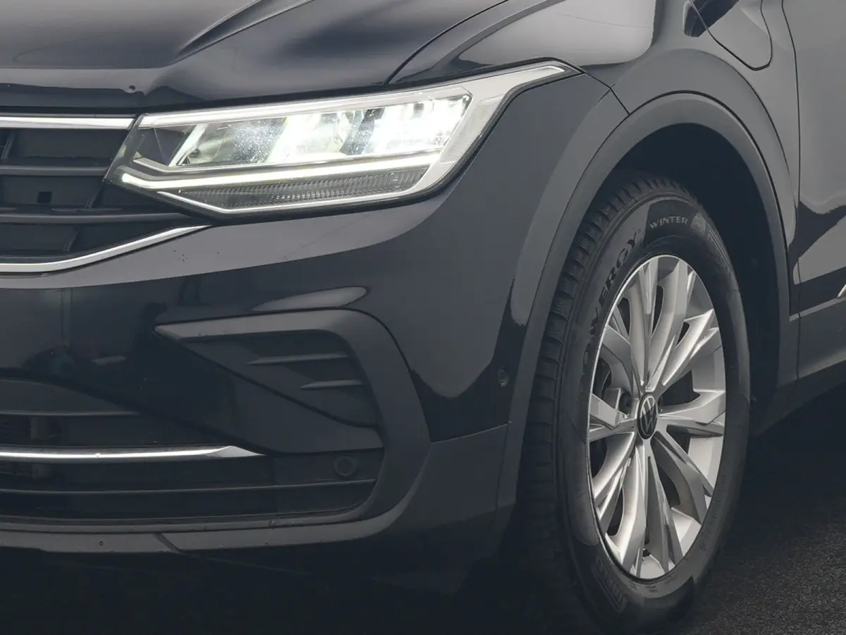 1.4 TSI eHybrid PHEV 245pk Dealer O.H. | SOH 92,8% | Trekhaak Af Fabriek | Panodak | Adaptive Cruise | Sportstoelen & Stuur Verwarmd | Sfeerverlichting | BLIS | Apple Carplay | Navigatie | D