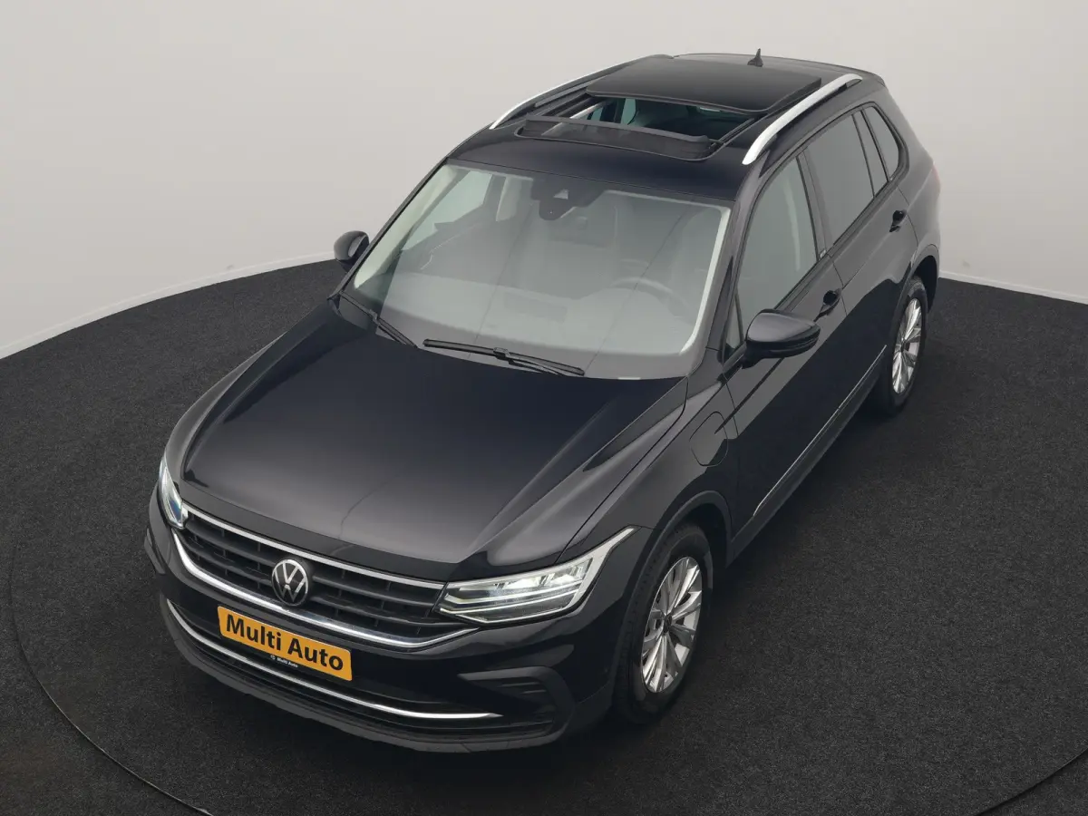 1.4 TSI eHybrid PHEV 245pk Dealer O.H. | SOH 92,8% | Trekhaak Af Fabriek | Panodak | Adaptive Cruise | Sportstoelen & Stuur Verwarmd | Sfeerverlichting | BLIS | Apple Carplay | Navigatie | D