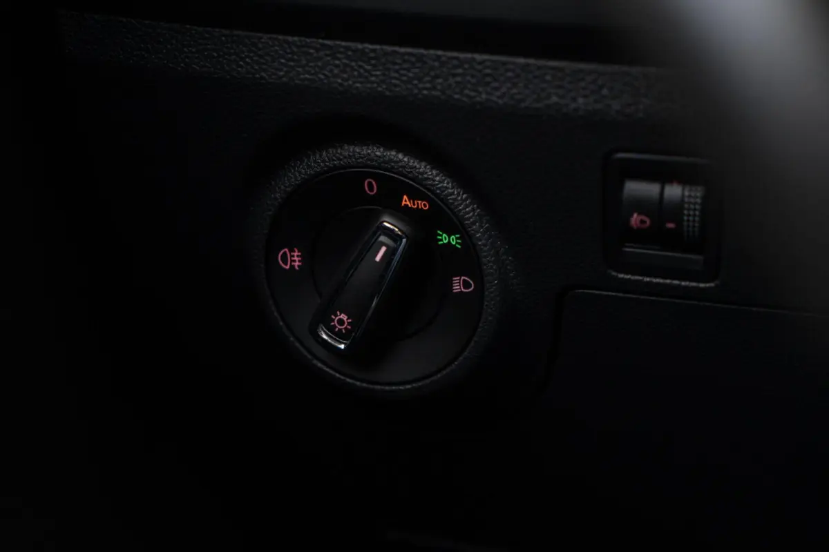 1.0 TSI CAMERA / ADAPTIVE CRUISE / CARPLAY / GROOT SCHERM