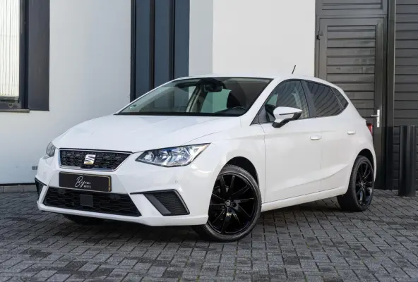 1.0 TSI CAMERA / ADAPTIVE CRUISE / CARPLAY / GROOT SCHERM
