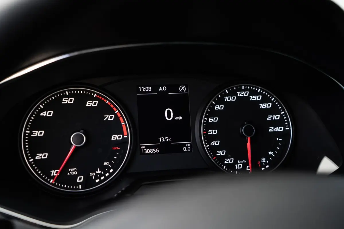1.0 TSI CAMERA / ADAPTIVE CRUISE / CARPLAY / GROOT SCHERM