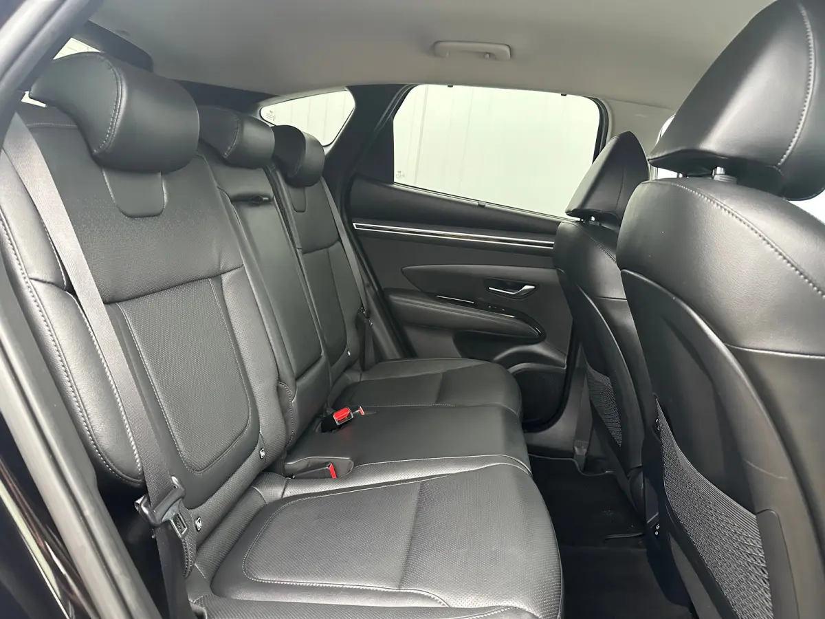 1.6 T-GDI 265pk PHEV Premium 4WD | Leder | Carplay | Climate | Keyless | Navigatie | Elek. Klep | Full - Led | 360 Camera | KRELL Audio | Elek. Stoelen | 19" Lichtmetaal | Winterpakket | Sto