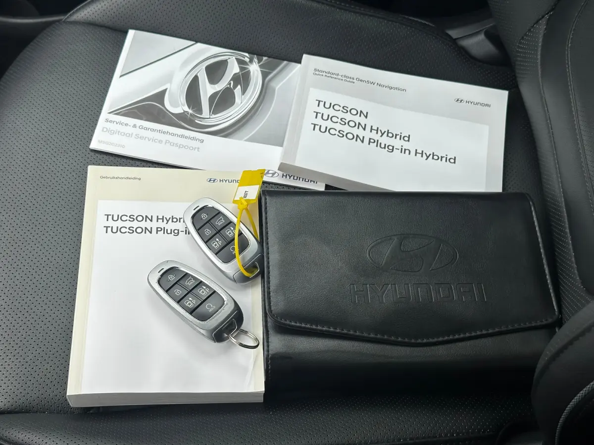 1.6 T-GDI 265pk PHEV Premium 4WD | Leder | Carplay | Climate | Keyless | Navigatie | Elek. Klep | Full - Led | 360 Camera | KRELL Audio | Elek. Stoelen | 19" Lichtmetaal | Winterpakket | Sto