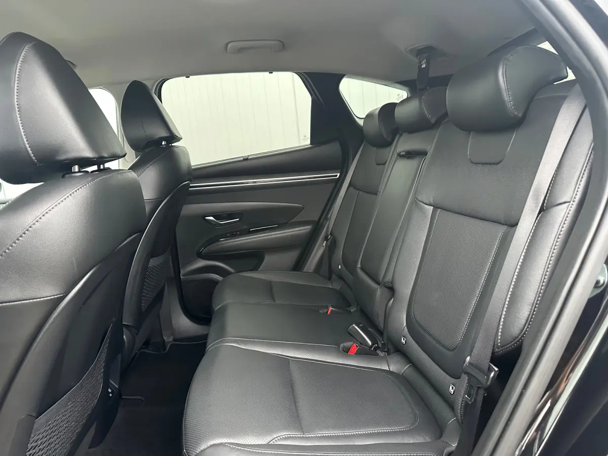 1.6 T-GDI 265pk PHEV Premium 4WD | Leder | Carplay | Climate | Keyless | Navigatie | Elek. Klep | Full - Led | 360 Camera | KRELL Audio | Elek. Stoelen | 19" Lichtmetaal | Winterpakket | Sto