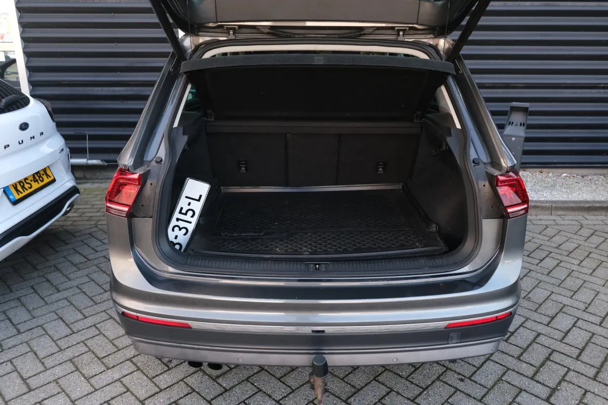 1.4 TSI ACT Highline DSG 150 PK Navi ACC Virtual PDC CAM Trekhaak