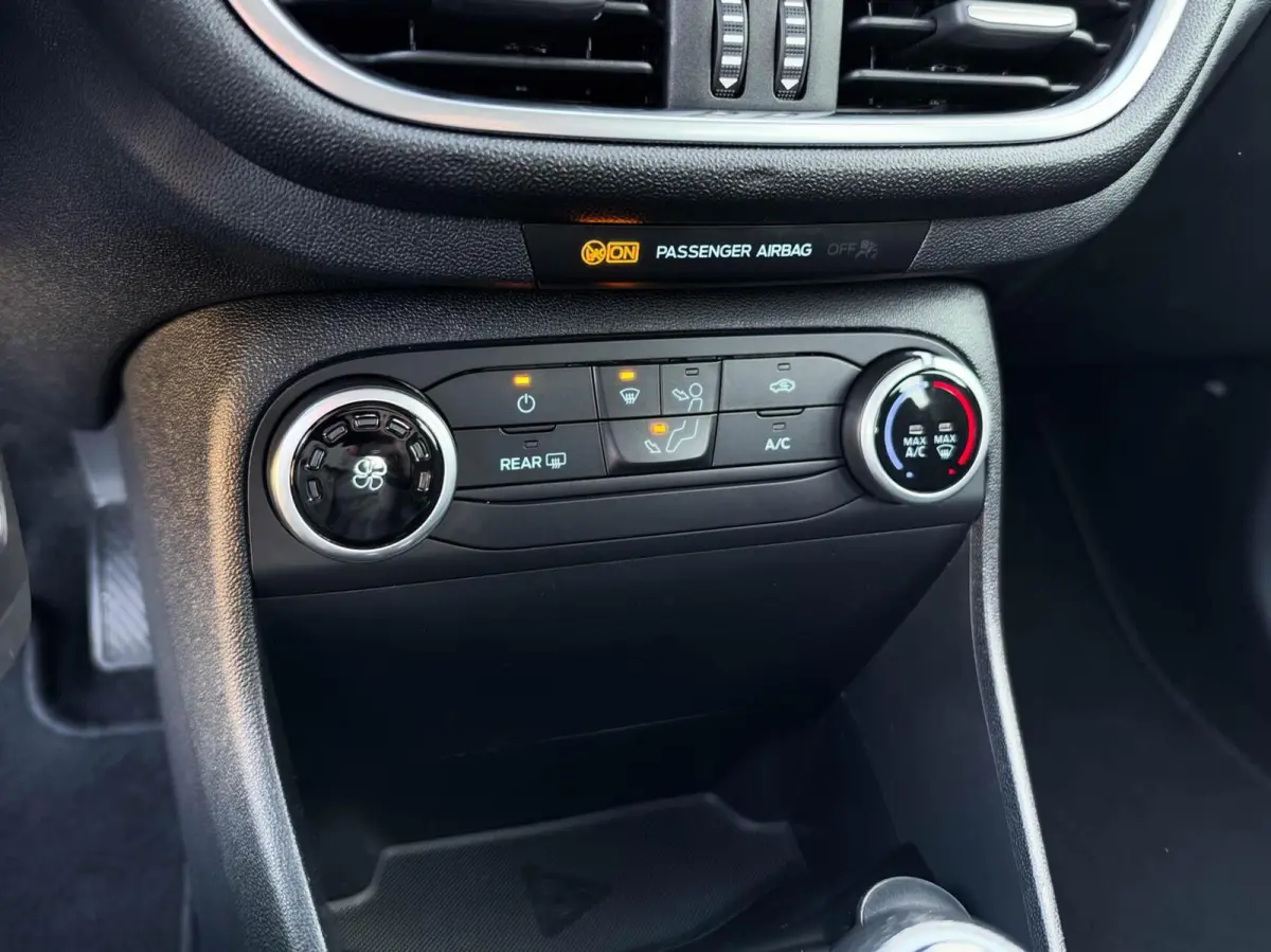 1.0 EcoBoost 95pk 5drs. Connected | Airco | Carplay | Cruise control