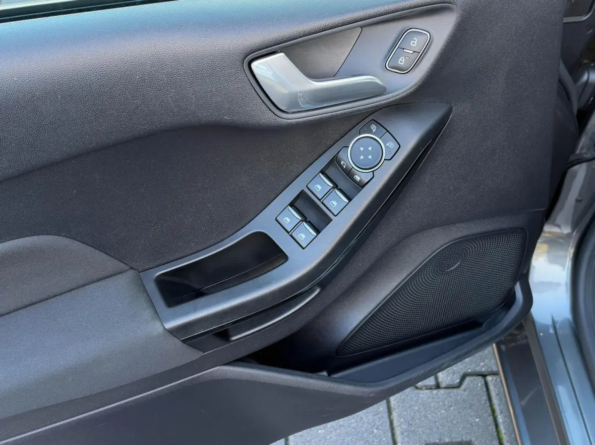 1.0 EcoBoost 95pk 5drs. Connected | Airco | Carplay | Cruise control