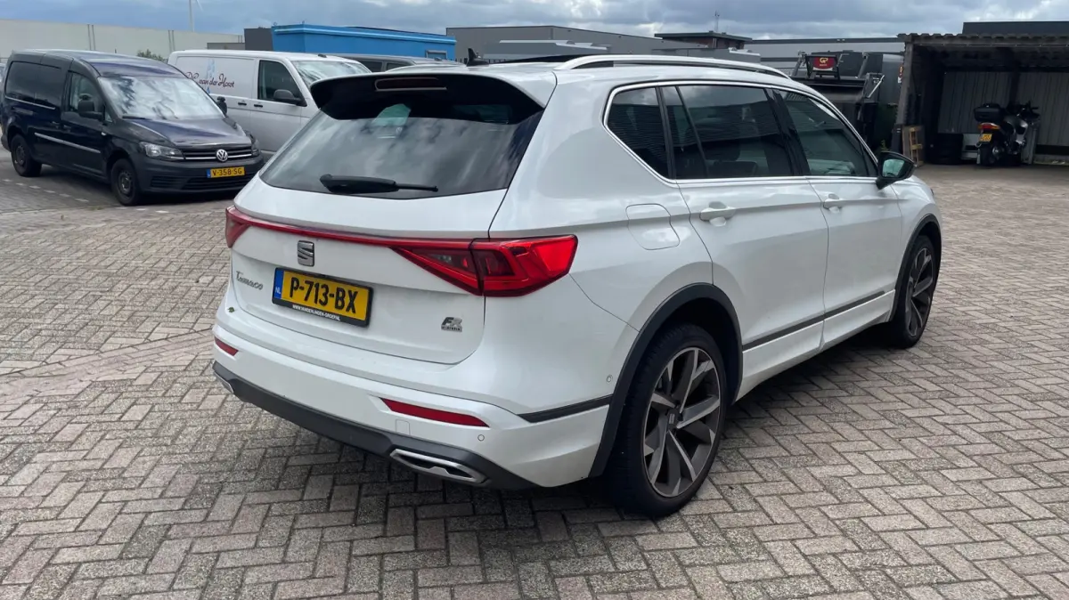 1.4 TSI e-Hybrid PHEV FR NIEUWSTAAT BTW-auto I FR I Leer I Pano I Trekhaak 1800KG I Camera I 20" I Winterpakket I Led I 245 PK I Virtual I