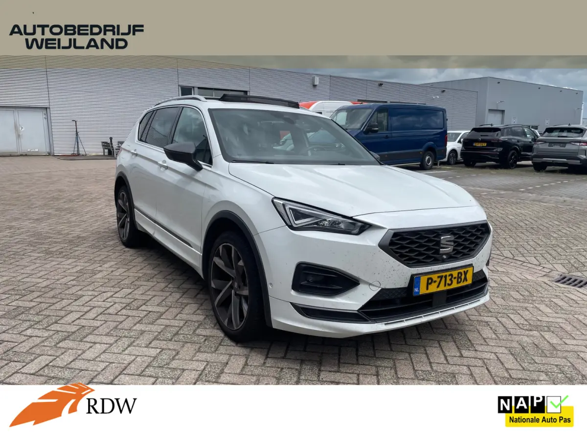 1.4 TSI e-Hybrid PHEV FR NIEUWSTAAT BTW-auto I FR I Leer I Pano I Trekhaak 1800KG I Camera I 20" I Winterpakket I Led I 245 PK I Virtual I