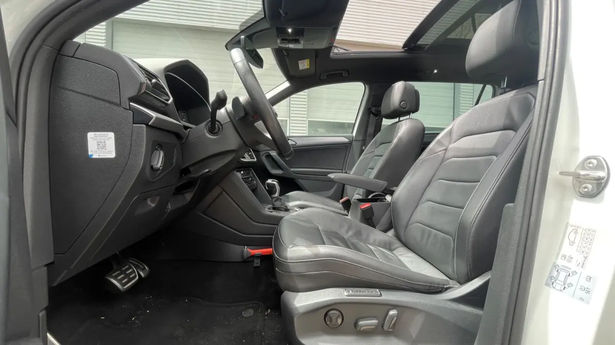 1.4 TSI e-Hybrid PHEV FR NIEUWSTAAT BTW-auto I FR I Leer I Pano I Trekhaak 1800KG I Camera I 20" I Winterpakket I Led I 245 PK I Virtual I