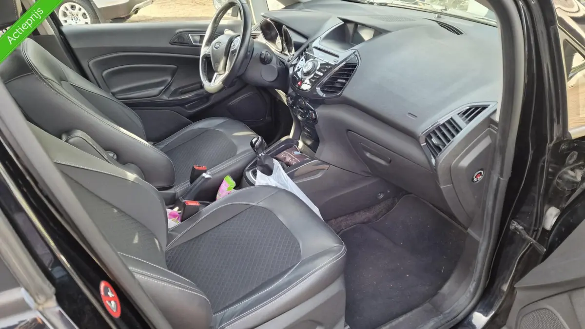 1.0 EcoBoost Titanium /FULL OPTIONS