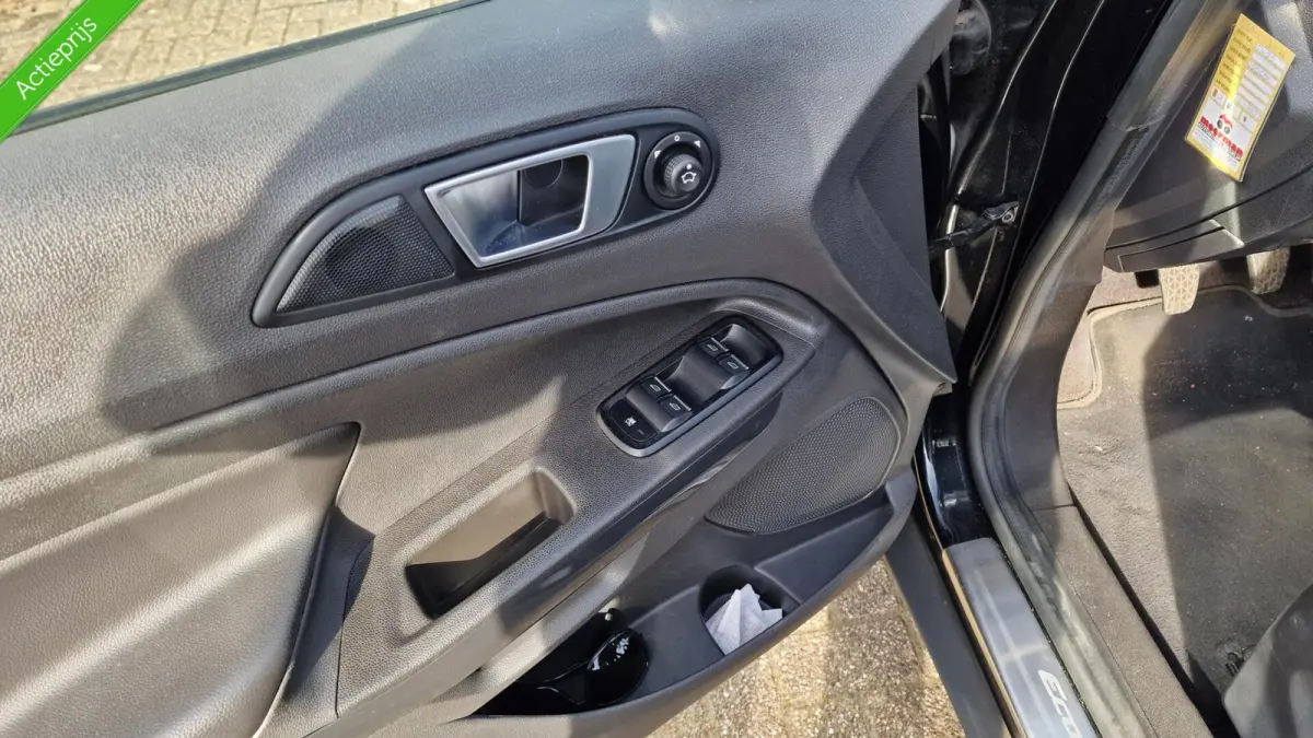 1.0 EcoBoost Titanium /FULL OPTIONS