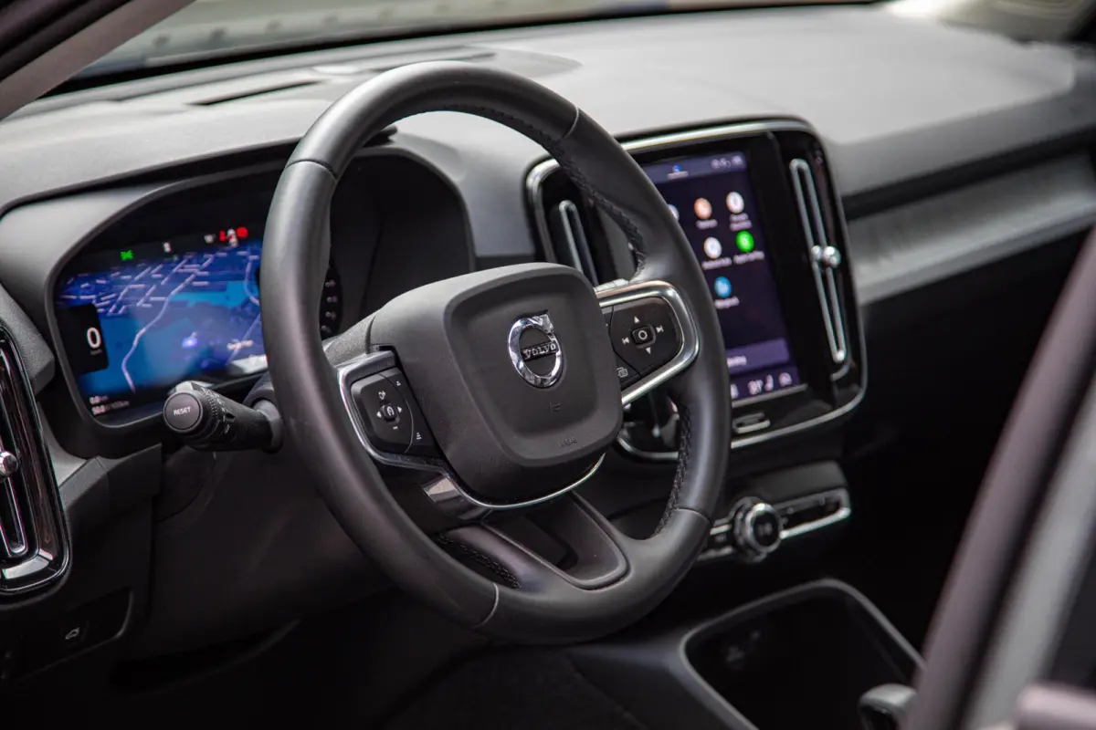2.0 B3 Core MY2026|Leder|Keyless|PDC|Camera|Carplay